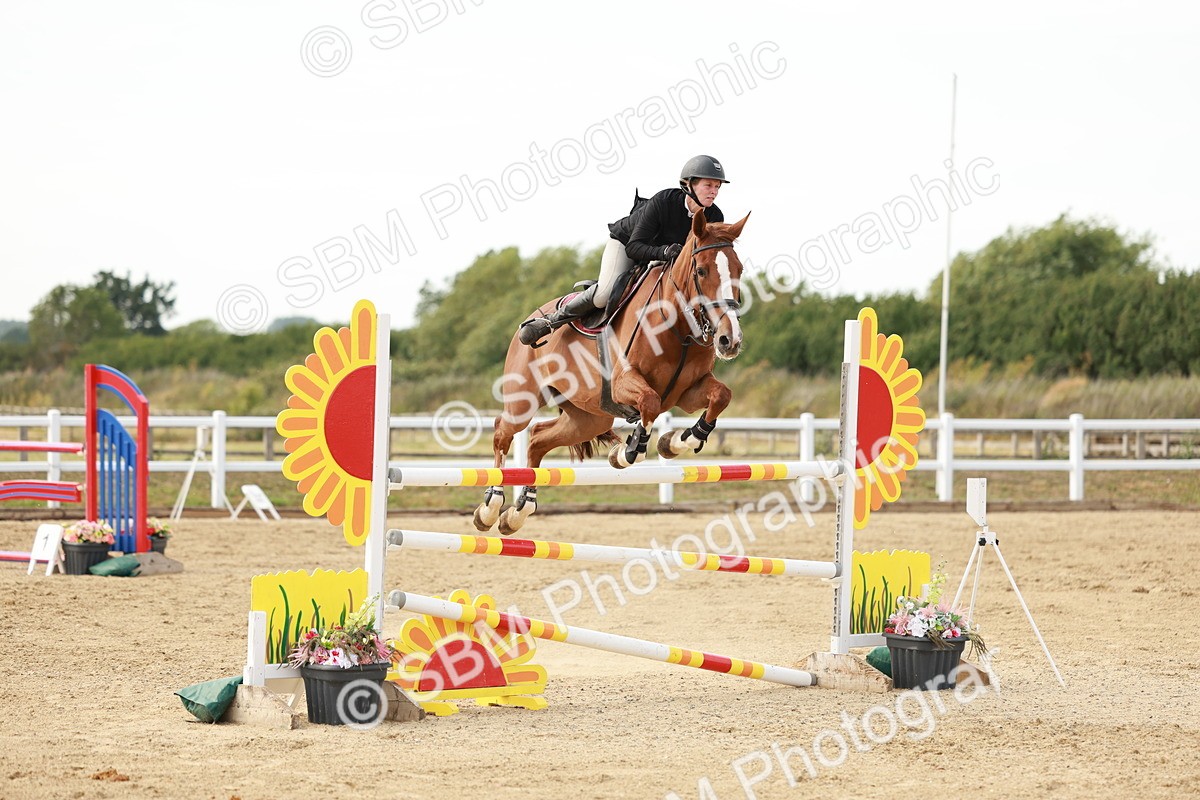 SBM_008282 - Class 4 - Senior Foxhunter - 1.20m Open