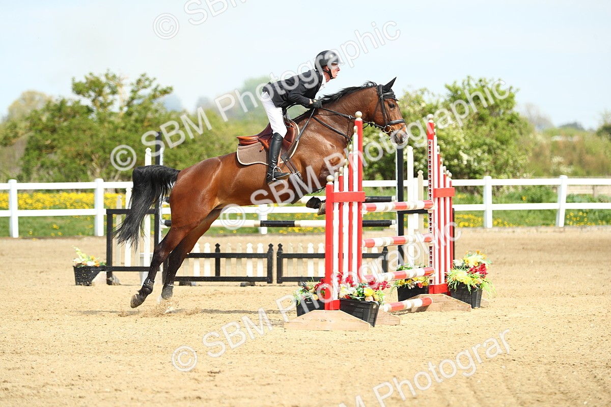 SBM_001261 - Class 5 - Senior Foxhunter 1.20m