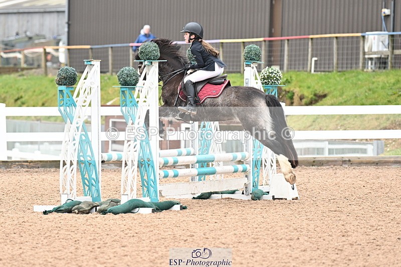 240309A-100640-00019 - Cls 1 Pony Intro 70cm