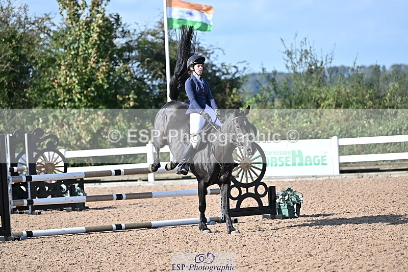 241004A-105124-01399 - Fri 07 Snr Brit Nov & 90cm Open