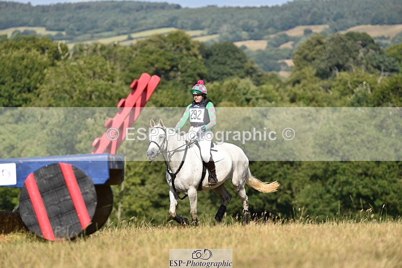 250802A-164740-07838 - F-292-Amy.Sweet-ONLY.BITESIZE