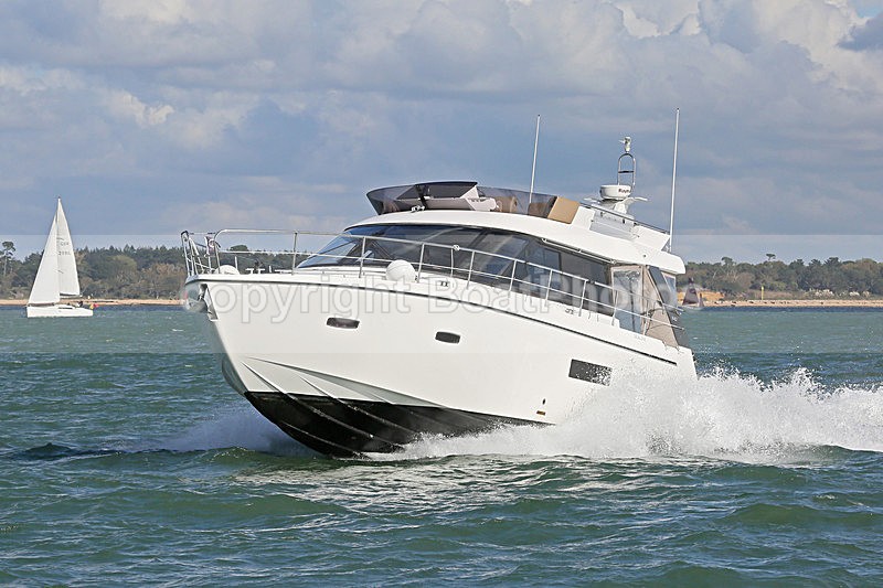 161009 UNNAMED SEALINE F42 Y92A3733 2 - Flybridge Cruisers