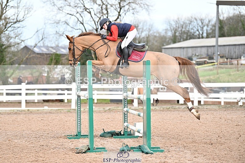 241206-130205-00889 - Cls 5 Newcomers and 1.10m Open