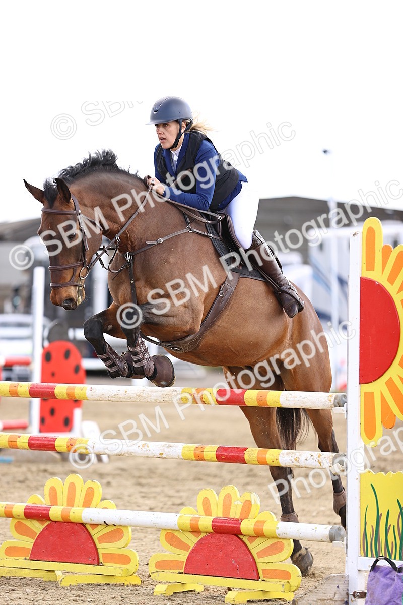 SBM_004019 - Class 17 - Senior Newcomers - 1.10m