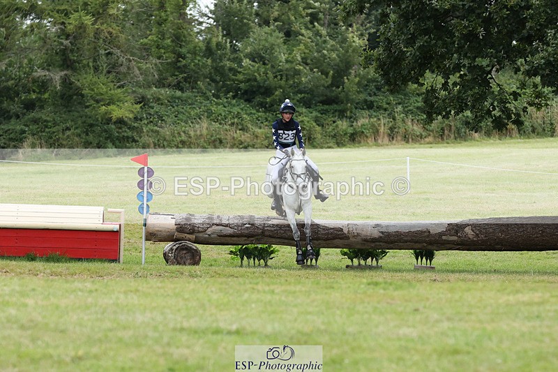 240825X-164243-37796 - 80cm XC 16.30 to 17.30