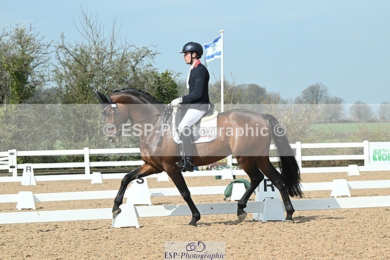 250403-104046-01542 - 048-Angus.Corrie-Deane-Maigret.VD.Watermolen