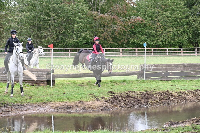 WJ6_6129 - Time at Photographer 12:41 to 13:05