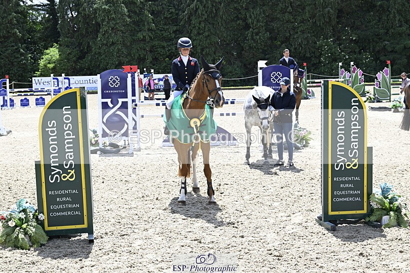 250525A-131556-17593 - Presentations Section B CCI 3 Star Long