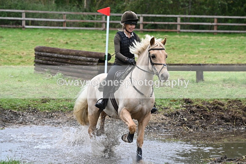 WJ6_7265 - Time at Photographer 13:23 to 13:49