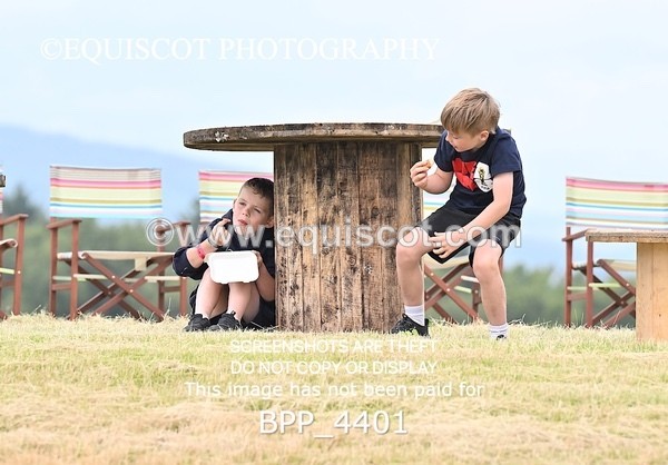 BPP_4401 - CLASS 5 WED Redpost Equestrian Senior Foxhunter/1.20m Open