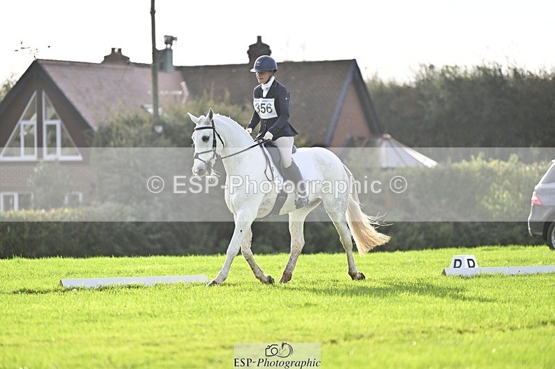 241025-100420-05684 - 356-Demelza.Barnes-GRAGEELAGH.BLUEBELL