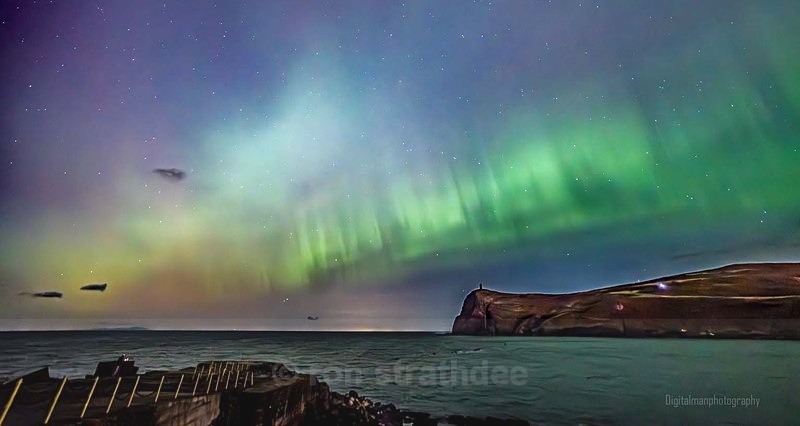 Strong aurora off Bradda - Latest additions