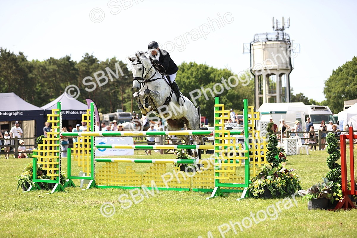 SBM_05604 - Class 202 - National 1.40m Open