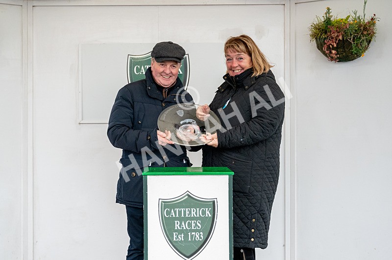 110124-Race 5-Track And Trace-5382 - Race 5