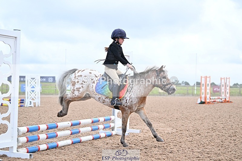 240813-150238-00007 - Clear round & 60cm