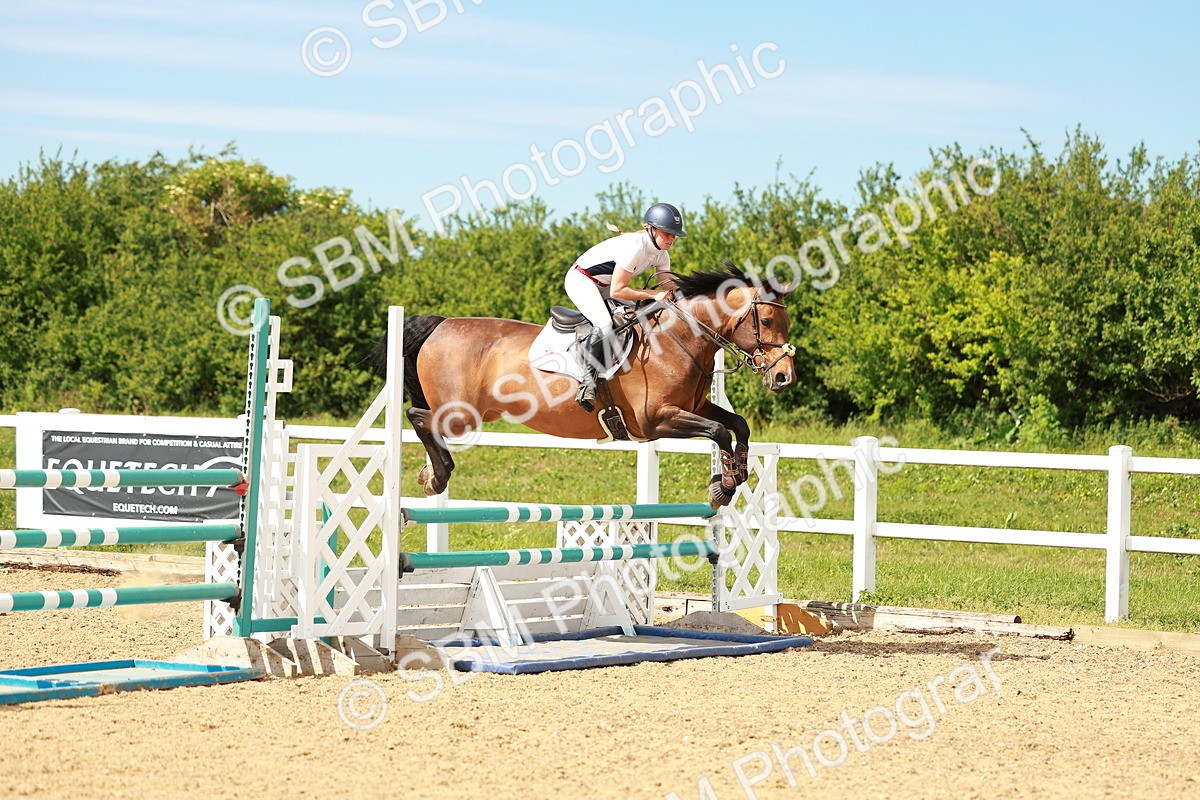 SBM_002441 - Class 4 - Senior Newcomers - 1.10m