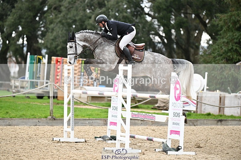 250323A-151826-04982 - Cls 25 Snr Fox & 1.20m Open