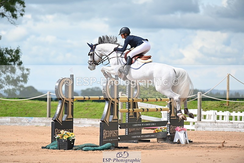 230721A-110855-05565 - Cls 6, 2 Star Medium 1.35m