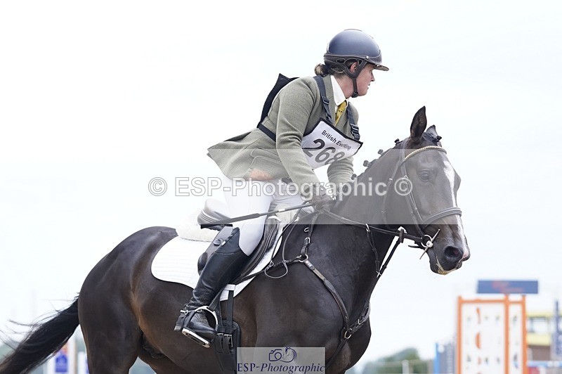 240831A-141124-04041 - 268-Lizzie.Luxton-SHANNONDALE.LUIGI