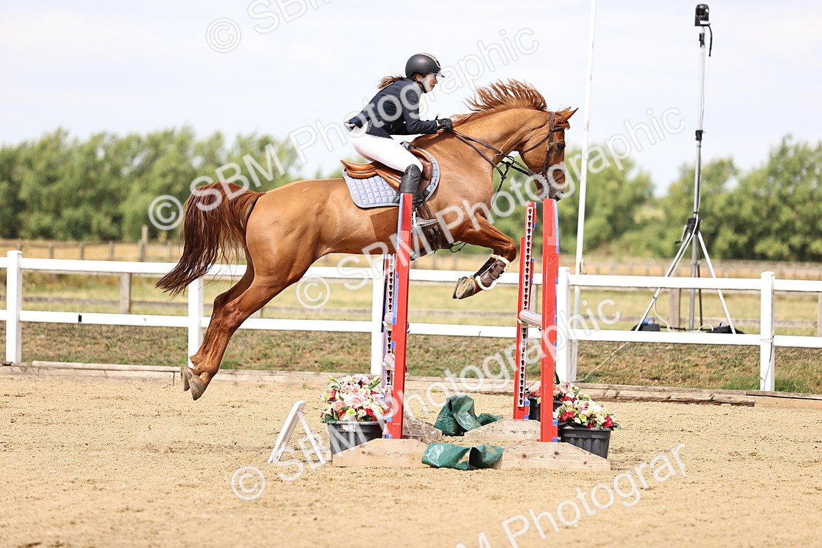 SBM_009670 - Class 8 - Senior Newcomers - 1.10  Open