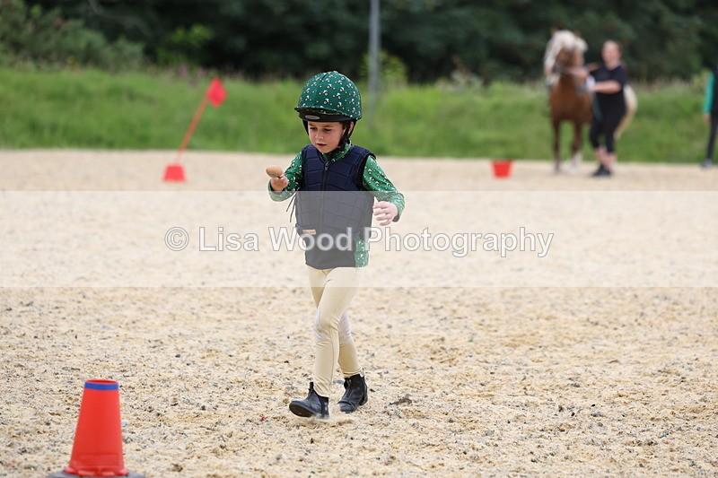 3E7A9900 - Egg and Spoon