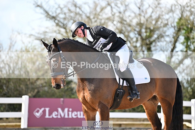 240324A-144841-04100 - Novice 27, 14.30 to 15.25