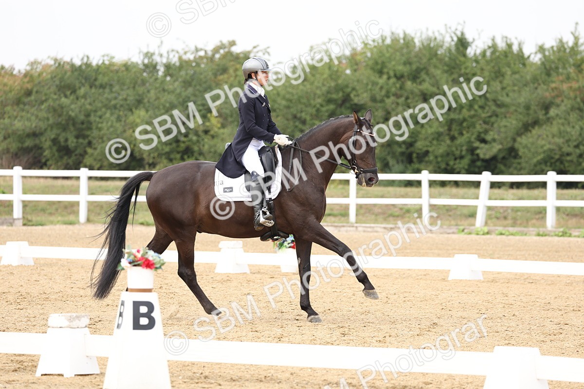 SBM_007584 - Class 9 - FEI INT I - 14.57-15.45