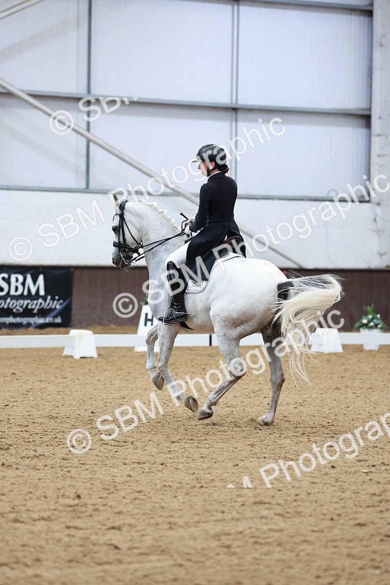 SBM_020937 - Class 13 - FEI INT I - 16.26-17.14