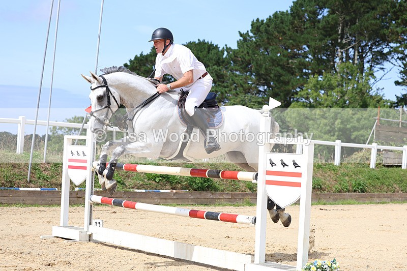 3E7A1868 - Class 9: Senior Foxhunter/1.20 open