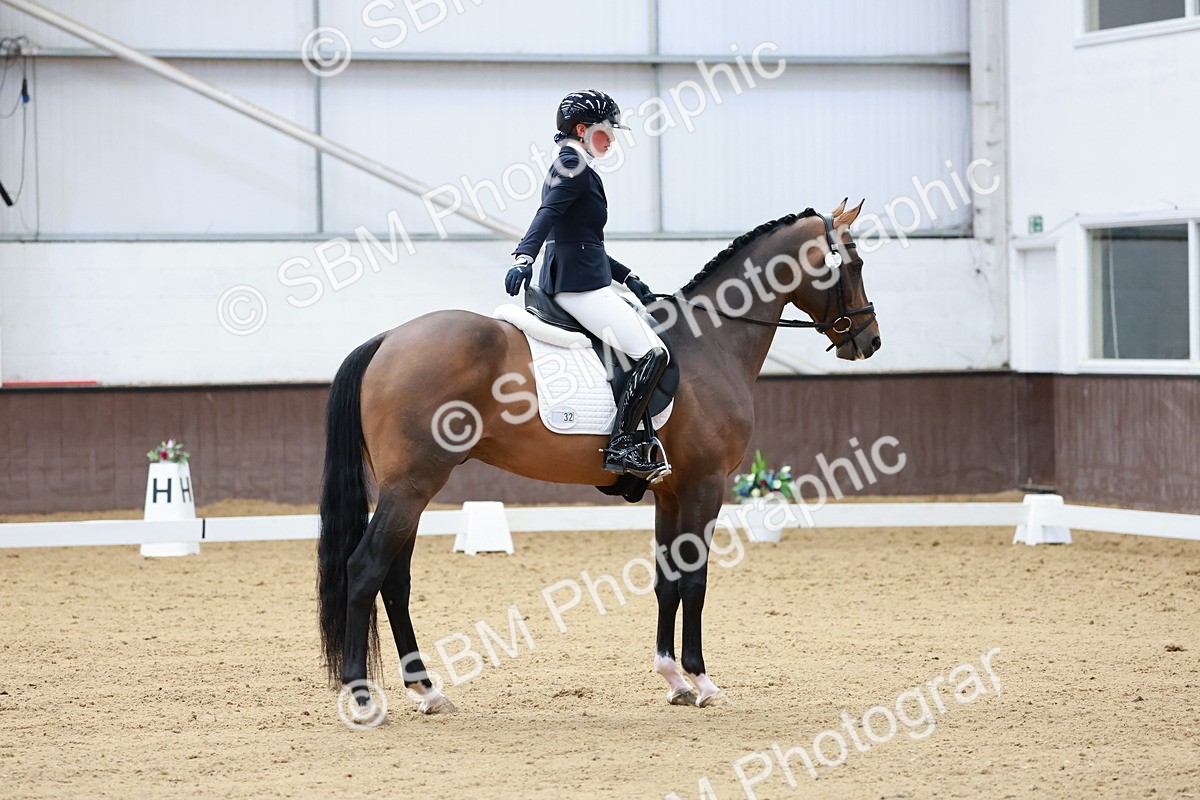 SBM_006817 - Class 6b - Novice 6 - 8.56-9.24