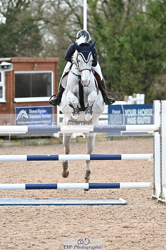 231208A-134439-00981 - Cls 6 Foxhunter & 1.20m Open