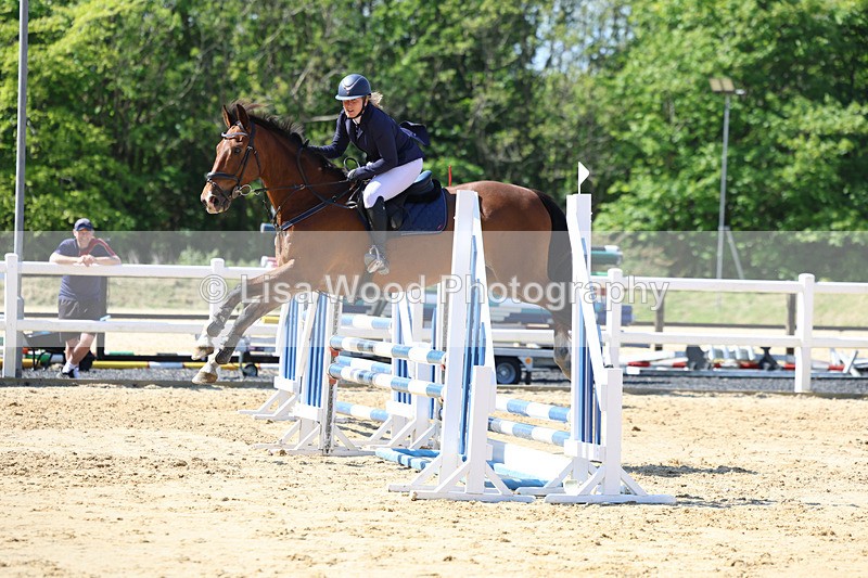 3E7A5633 - Class 4: Senior BN/90cm open