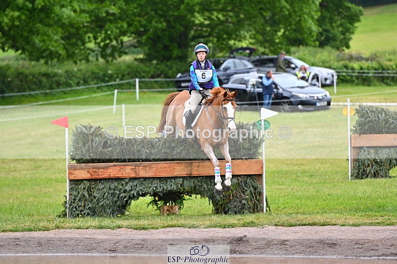 250524A-093708-08734 - A-006-Holly.Clarke-NICO