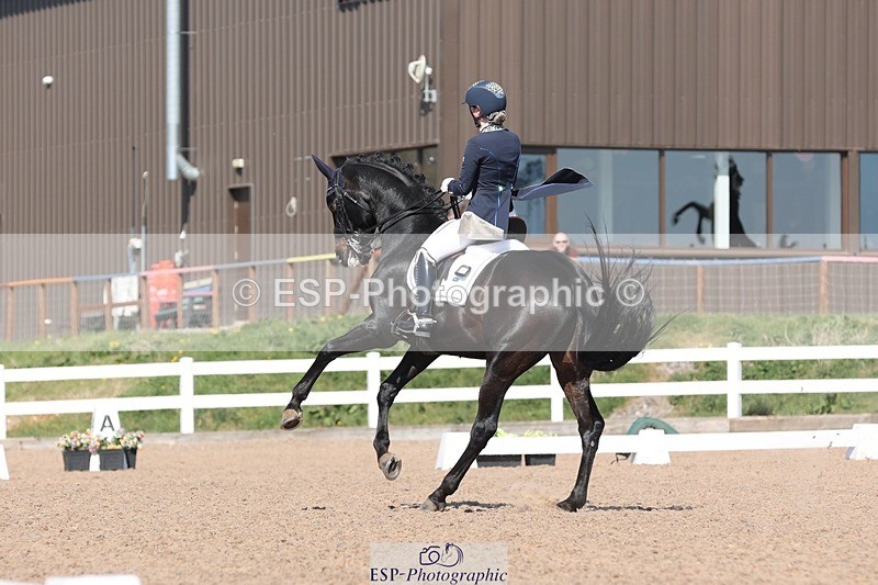 250405-145342-11498 - 069-India.Hamilton-Burnet-Kissingdale