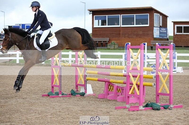 240211A-122328-02666 - Cls 6 Pony Foxhunter & 1.10m Open