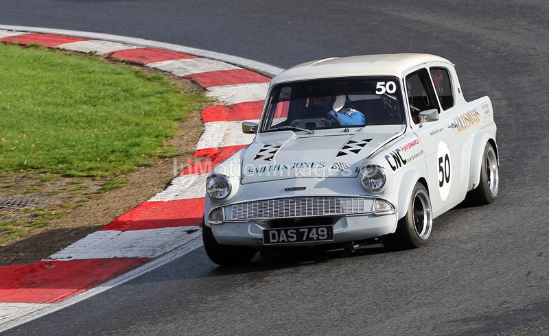  - Old Skool fords @Brands Hatch