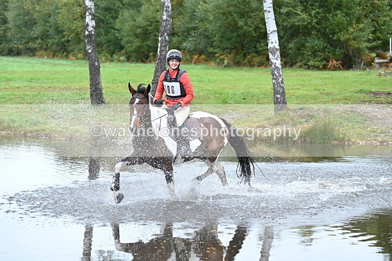 WJ7_3197 - Time 10:47 to 11:11 at the water