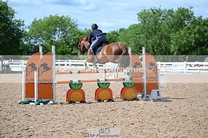 240608A-155105-01709 - Cls 12 Pony Foxhunter and 1.10m Open