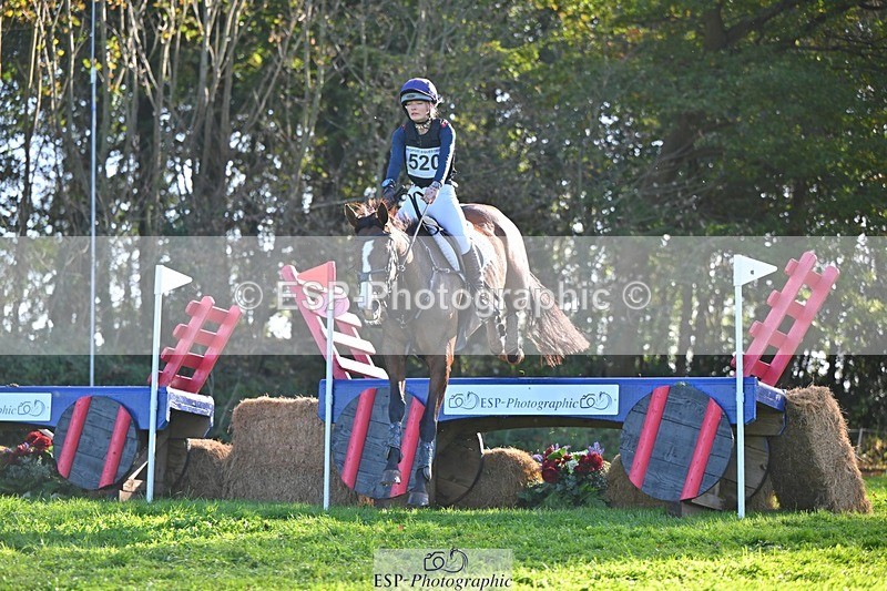 241026-143642-14111 - 520-Lottie.Newton-GOSSAMER