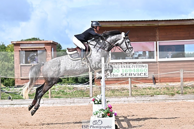 250731-112910-00574 - Cls 02 Snr Fox 1st Rnd