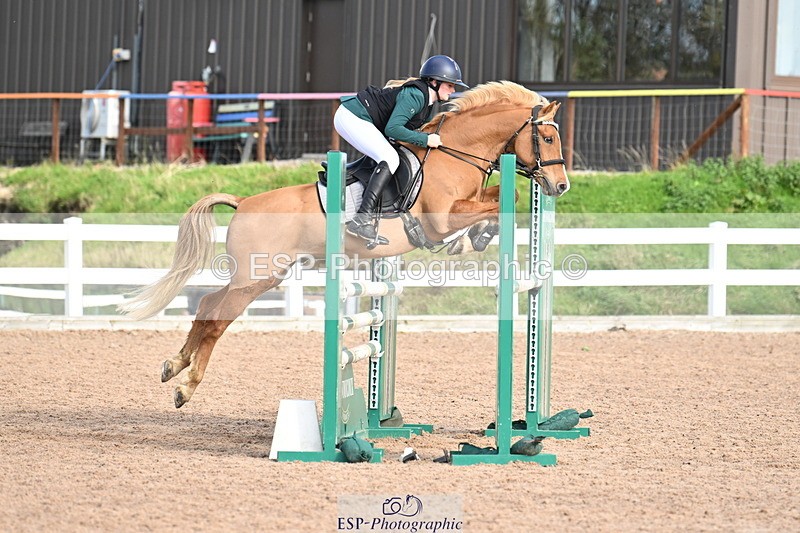 241026A-130222-00957 - SAT Cls 10 Pony Foxhunter and 1.10m Open
