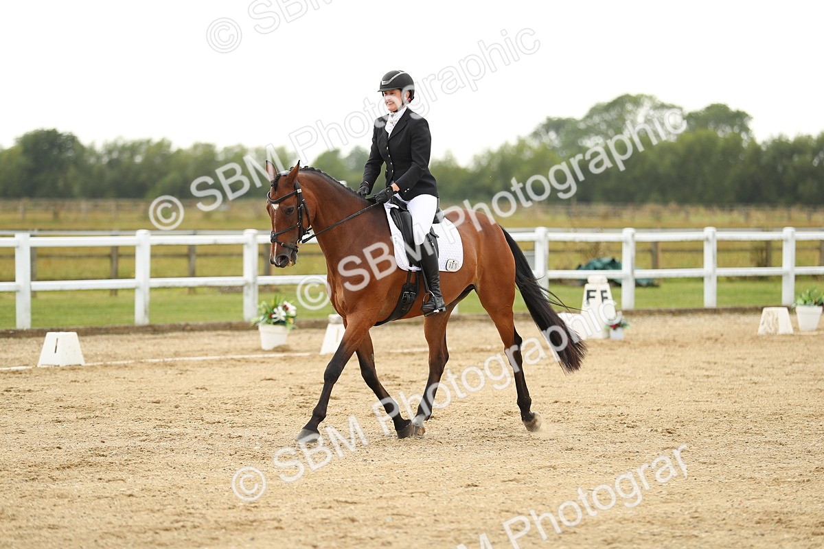 SBM_017714 - Class 13 - Novice 23 - 14.27-15.16