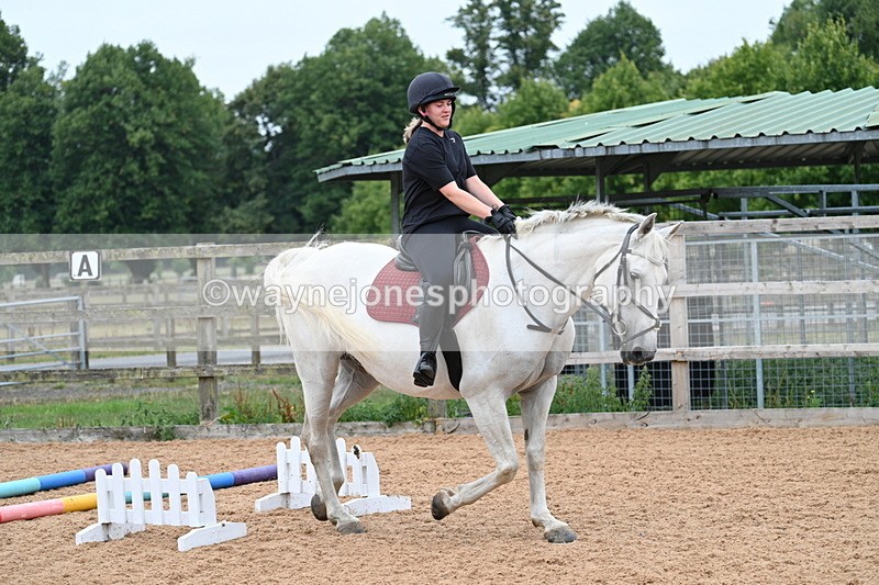 WJ7_8528 - Poles 11:00am