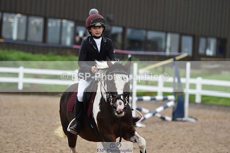 220829A-162228-00206 - 70cm Classes 3a 3b & 4