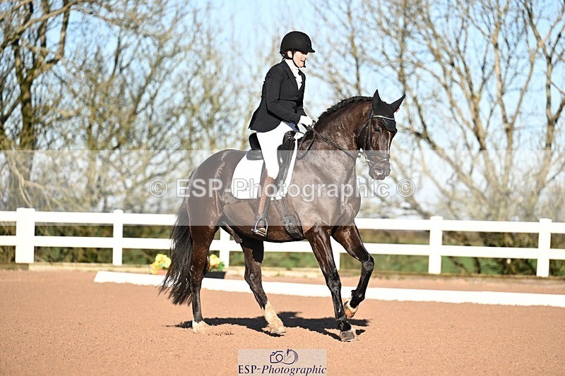 260214-093246-03260 - 133-Caroline.Squire