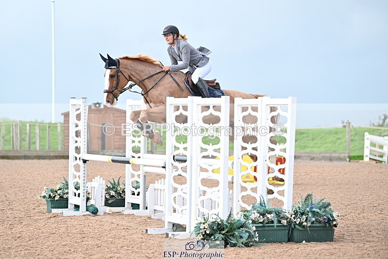 231013A-104226-01279 - Cls 7 Discovery & 1m Open