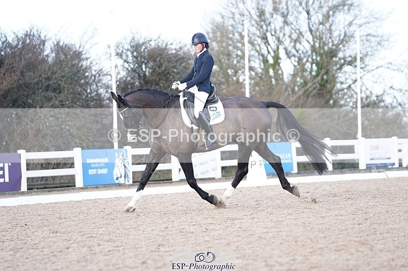 241214-125448-00534 - 144-Natasha.Rumble-Week.Orchard.Leo