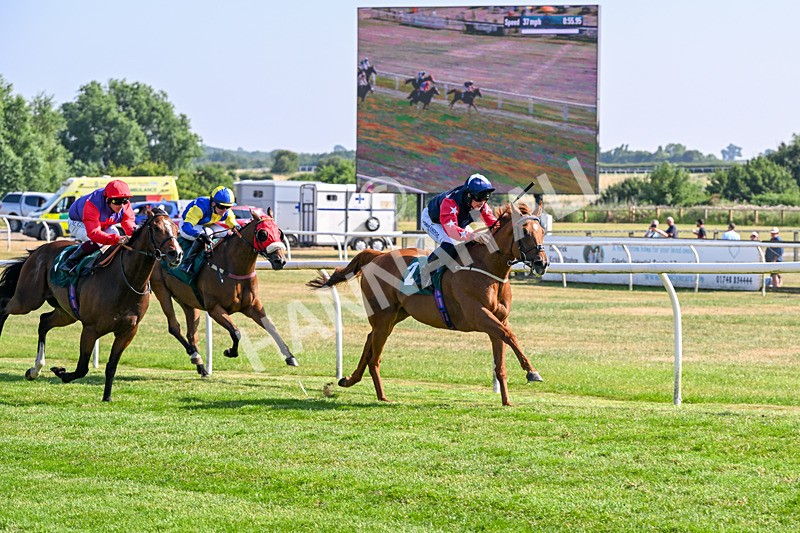 150726-Race 6-Our Absent Friends-3695 - Race 6 16.40pm Racing Again 22nd July Handicap