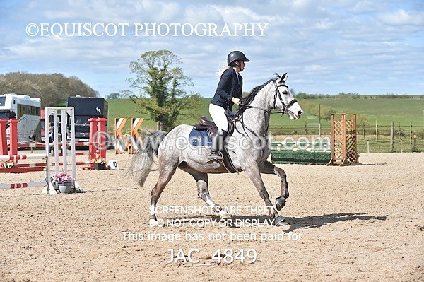 JAC_4849 - CLASS 13 SAT Senior BritiNovice/ 90cm Open