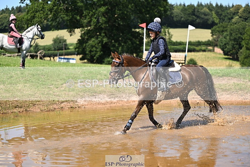 240729B-145909-02905 - Abbie's Group XC